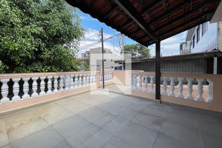 Sacada de casa para alugar com 3 quartos, 135m² em Vila Alves Dias, São Bernardo do Campo