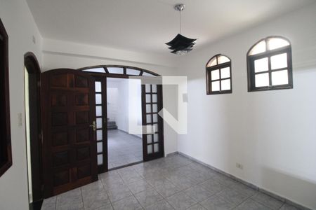 Sala de casa para alugar com 3 quartos, 240m² em Vila Baby, São Paulo