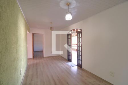 Sala 2 de casa para alugar com 3 quartos, 240m² em Vila Baby, São Paulo