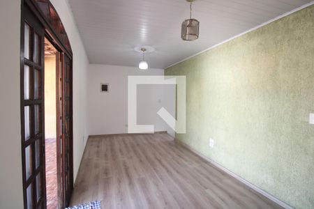 Sala 2 de casa para alugar com 3 quartos, 240m² em Vila Baby, São Paulo