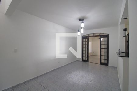 Casa para alugar com 240m², 3 quartos e 2 vagasCozinha