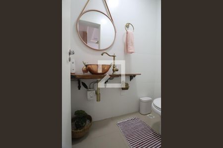 Casa à venda com 112m², 3 quartos e 2 vagasLavabo