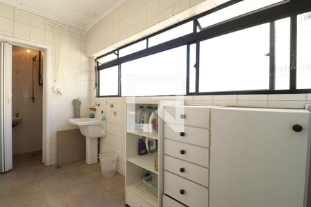 Apartamento à venda com 140m², 3 quartos e 2 vagasÁrea de Serviço