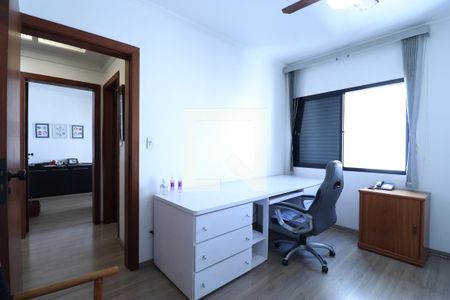 Apartamento à venda com 140m², 3 quartos e 2 vagasQuarto 2