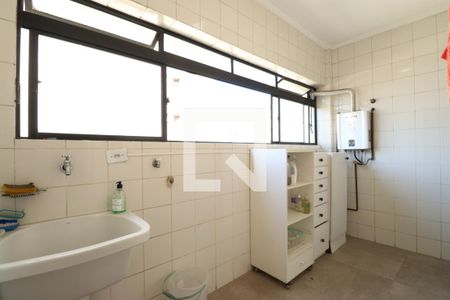 Apartamento à venda com 140m², 3 quartos e 2 vagasÁrea de Serviço
