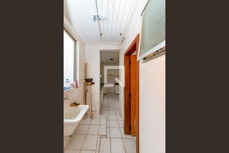 Apartamento para alugar com 100m², 3 quartos e 2 vagas Apartamento para alugar com 100m², 3 quartos e 2 vagasÁrea de Serviço