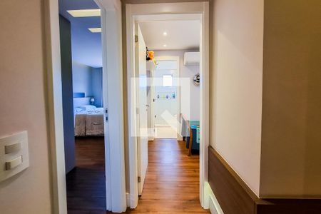 Apartamento à venda com 124m², 3 quartos e 2 vagasCorredor