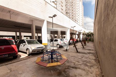 Apartamento para alugar com 50m², 2 quartos e 1 vaga Apartamento para alugar com 50m², 2 quartos e 1 vagaÁrea comum - Playground