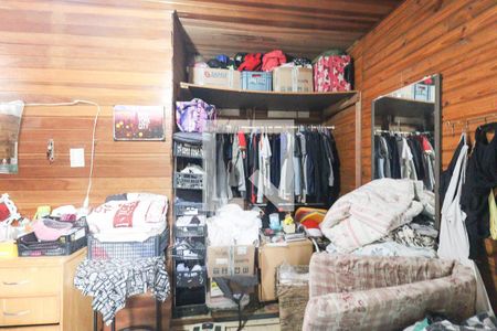 Casa à venda com 123m², 5 quartos e 1 vagaQuarto