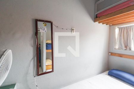 Casa à venda com 123m², 5 quartos e 1 vagaQuarto