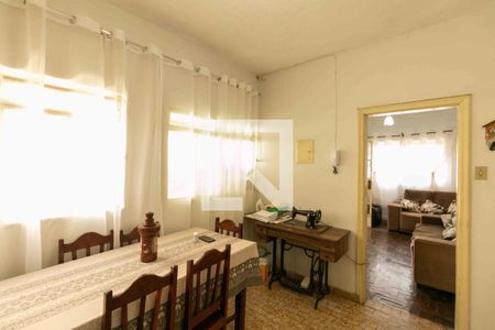 Casa à venda com 720m², 3 quartos e 5 vagas Casa à venda com 720m², 3 quartos e 5 vagasCopa