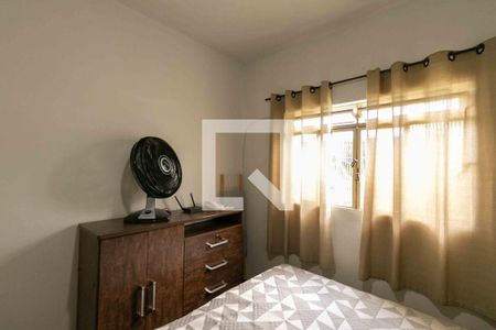 Casa à venda com 720m², 3 quartos e 5 vagas Casa à venda com 720m², 3 quartos e 5 vagasQuarto 2