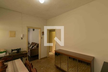 Casa à venda com 720m², 3 quartos e 5 vagas Casa à venda com 720m², 3 quartos e 5 vagasCopa