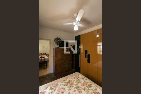 Casa à venda com 720m², 3 quartos e 5 vagas Casa à venda com 720m², 3 quartos e 5 vagasQuarto 1