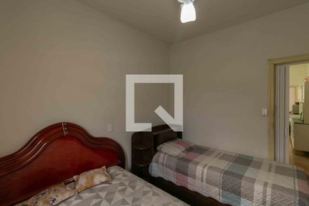 Casa à venda com 720m², 3 quartos e 5 vagas Casa à venda com 720m², 3 quartos e 5 vagasQuarto 2