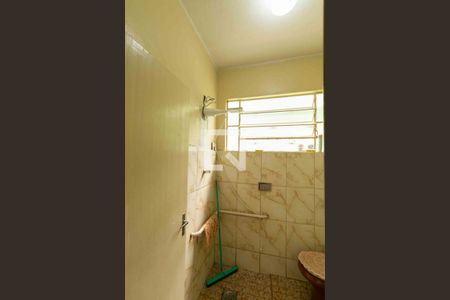 Casa à venda com 720m², 3 quartos e 5 vagas Casa à venda com 720m², 3 quartos e 5 vagasBanheiro