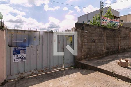 Casa à venda com 720m², 3 quartos e 5 vagas Casa à venda com 720m², 3 quartos e 5 vagasPlaquinha