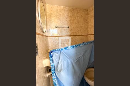 Apartamento à venda com 280m², 4 quartos e 4 vagas Apartamento à venda com 280m², 4 quartos e 4 vagasÁrea Externa - Banheiro