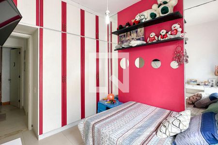 Apartamento à venda com 280m², 4 quartos e 4 vagas Apartamento à venda com 280m², 4 quartos e 4 vagasQuarto 01