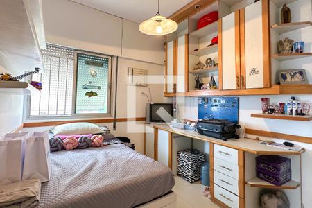 Apartamento à venda com 280m², 4 quartos e 4 vagas Apartamento à venda com 280m², 4 quartos e 4 vagasQuarto 02