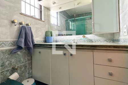 Apartamento à venda com 280m², 4 quartos e 4 vagas Apartamento à venda com 280m², 4 quartos e 4 vagasSuíte 02