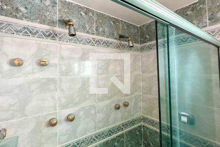 Apartamento à venda com 280m², 4 quartos e 4 vagas Apartamento à venda com 280m², 4 quartos e 4 vagasSuíte 02