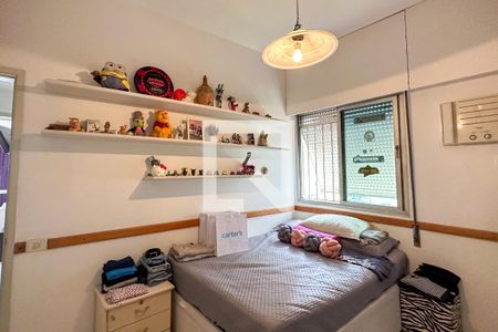 Apartamento à venda com 280m², 4 quartos e 4 vagas Apartamento à venda com 280m², 4 quartos e 4 vagasQuarto 02