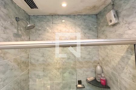 Apartamento à venda com 280m², 4 quartos e 4 vagas Apartamento à venda com 280m², 4 quartos e 4 vagasBanheiro Social