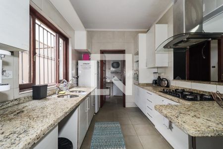 Casa à venda com 350m², 5 quartos e 4 vagasCozinha