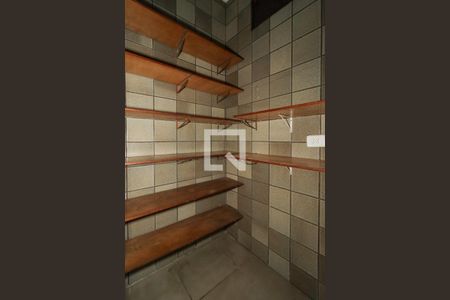 Casa à venda com 350m², 5 quartos e 4 vagasDespensa