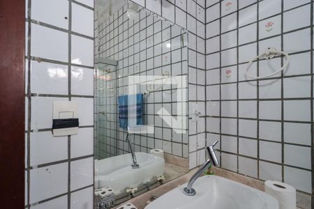Casa à venda com 350m², 5 quartos e 4 vagasBanheiro