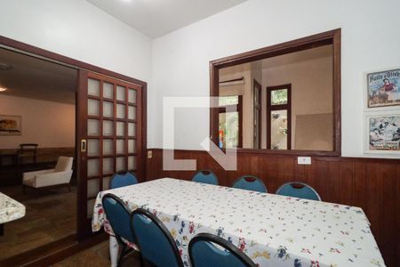 Casa à venda com 350m², 5 quartos e 4 vagasCozinha