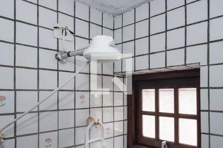 Casa à venda com 350m², 5 quartos e 4 vagasBanheiro