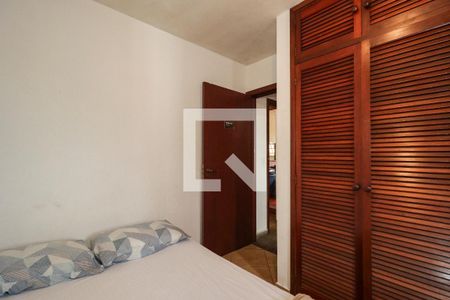 Casa à venda com 350m², 5 quartos e 4 vagasSuíte 2