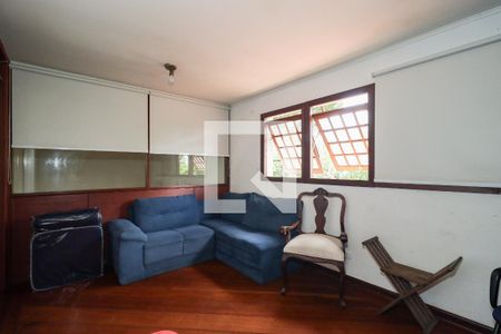 Casa à venda com 350m², 5 quartos e 4 vagasEscritório