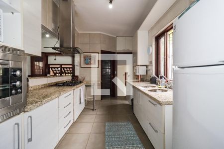 Casa à venda com 350m², 5 quartos e 4 vagasCozinha