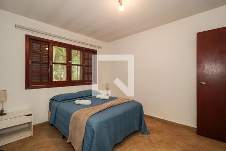 Casa à venda com 350m², 5 quartos e 4 vagasSuíte 1