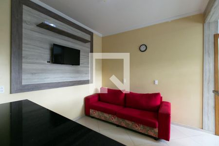 Sala 2 de casa para alugar com 6 quartos, 400m² em Conjunto Habitacional A. E. Carvalho, São Paulo