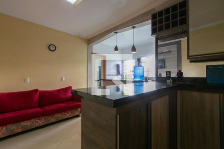 Sala 2 de casa para alugar com 6 quartos, 400m² em Conjunto Habitacional A. E. Carvalho, São Paulo