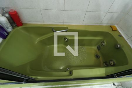 Casa à venda com 200m², 3 quartos e 3 vagasBanheiro Social - Banheira