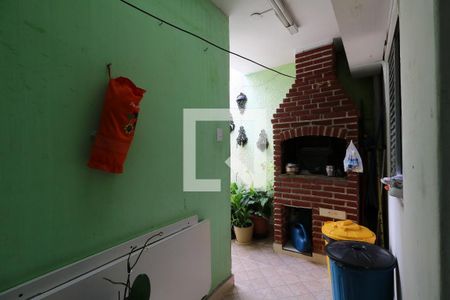 Casa à venda com 200m², 3 quartos e 3 vagasCorredor Externo