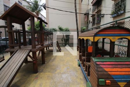 Apartamento para alugar com 60m², 2 quartos e 1 vagaÁrea comum - Playground