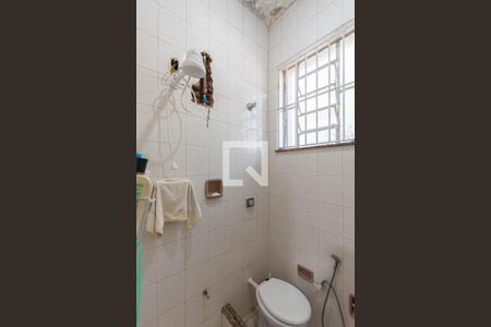 Casa à venda com 148m², 4 quartos e 1 vagaBanheiro