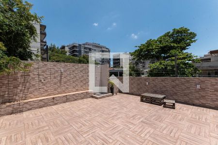 Casa à venda com 148m², 4 quartos e 1 vagaCobertura