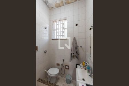 Casa à venda com 148m², 4 quartos e 1 vagaBanheiro