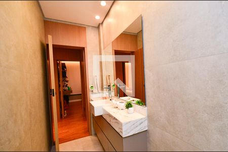 Apartamento à venda com 314m², 3 quartos e 3 vagasBanheiro social