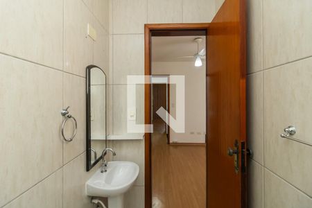 Casa de condomínio para alugar com 65m², 2 quartos e 1 vaga Casa de condomínio para alugar com 65m², 2 quartos e 1 vagaBanheiro da Suíte 2