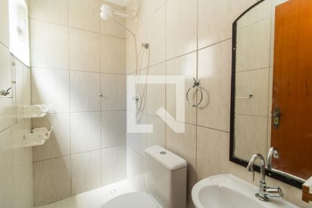 Casa de condomínio para alugar com 65m², 2 quartos e 1 vaga Casa de condomínio para alugar com 65m², 2 quartos e 1 vagaBanheiro da Suíte 2