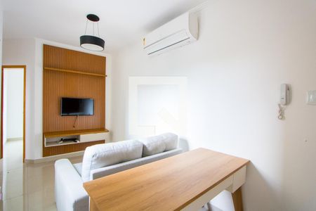 Sala de apartamento à venda com 2 quartos, 80m² em Vila Scarpelli, Santo André