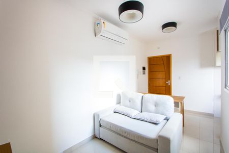 Sala de apartamento à venda com 2 quartos, 80m² em Vila Scarpelli, Santo André